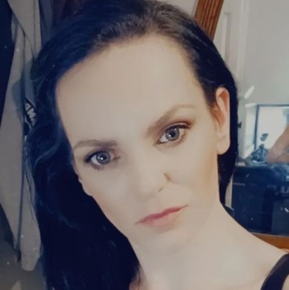 Meet your Posher, Yolanda - Picture 1 of 1